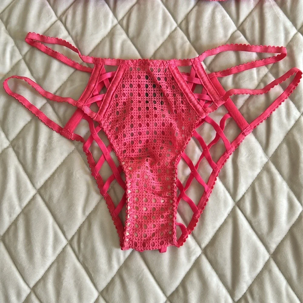 Victorias Secret adjustable wear pink